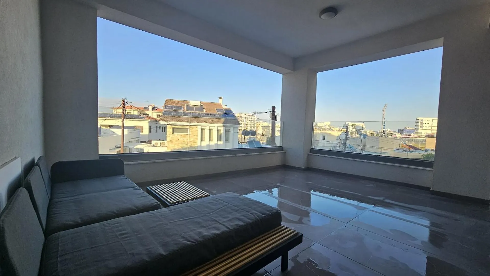 Stay Larnaca Pearl Apartment Cypr