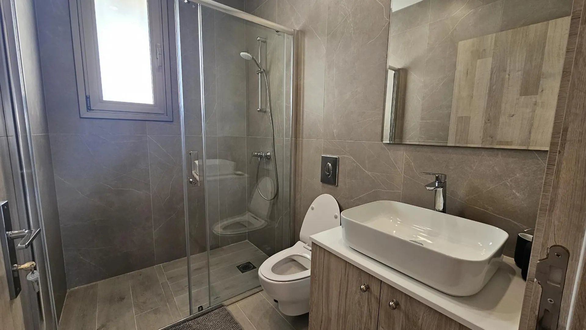 Stay Larnaca Pearl Apartment 0*,  Cypr